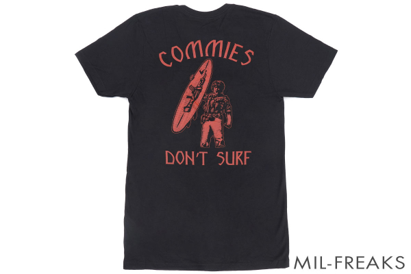 URT “COMMIES DON'T SURF” Tシャツ ソリッドブラック